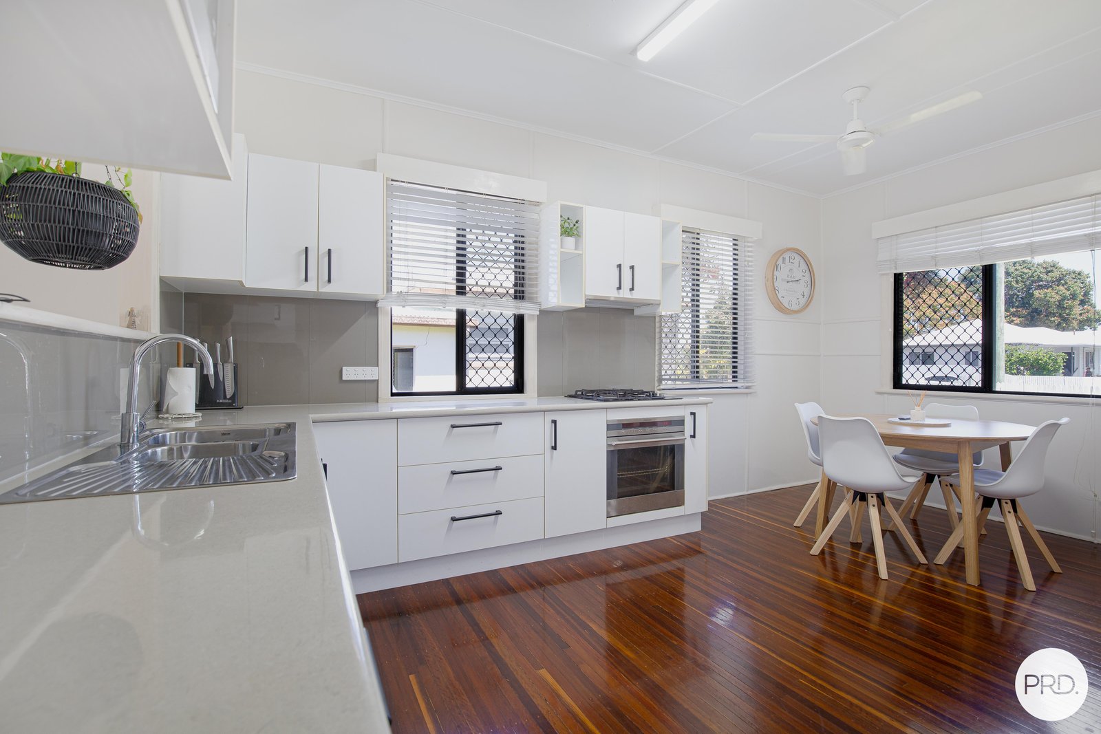 12 Edmonds Street WEST MACKAY 9