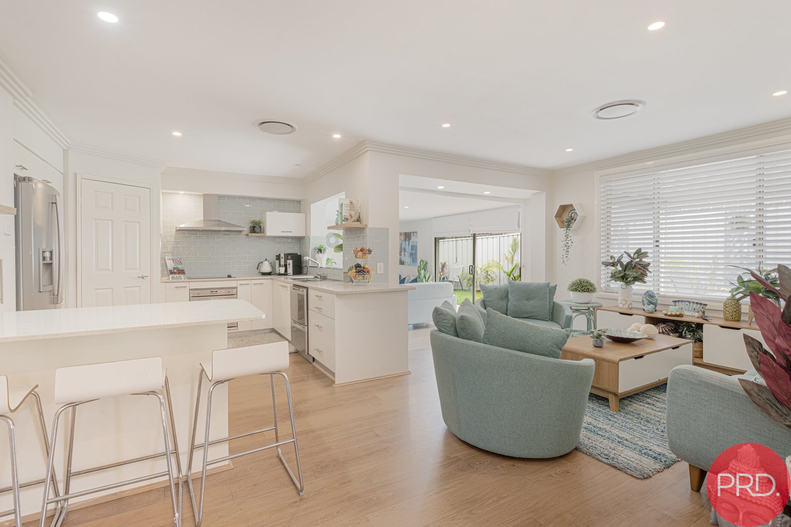 12 Edwards Avenue THORNTON 8