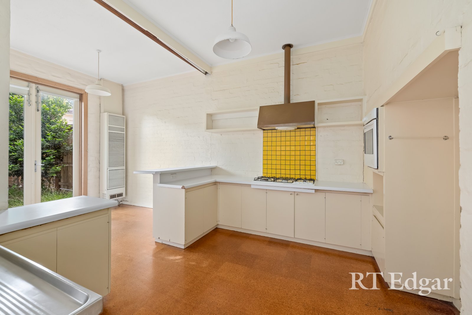 Real Estate and Property in 12 Elgin Avenue, Armadale, VIC