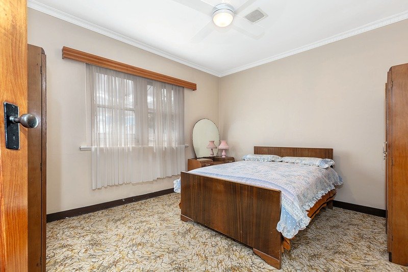 Gallery: 12 Essex Street