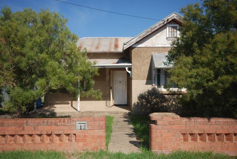 12 Evans Street WAGGA WAGGA 1