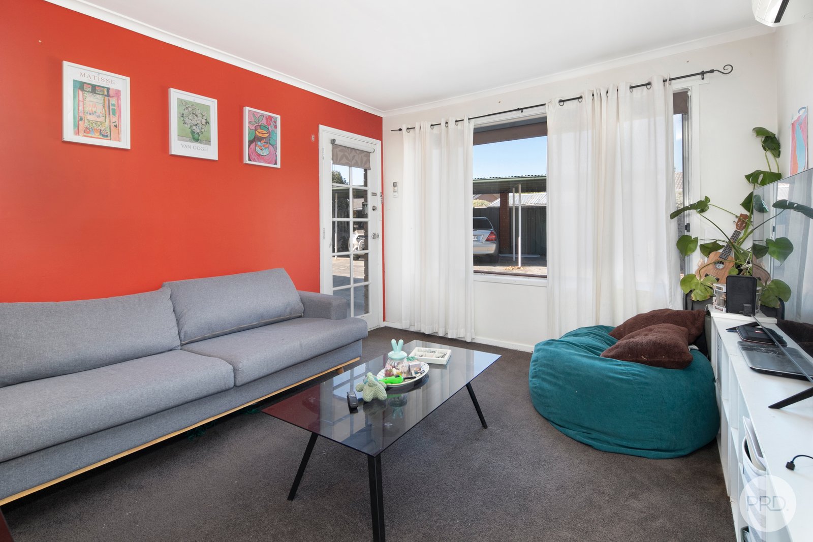 1/2 Evelyn Street WENDOUREE 4