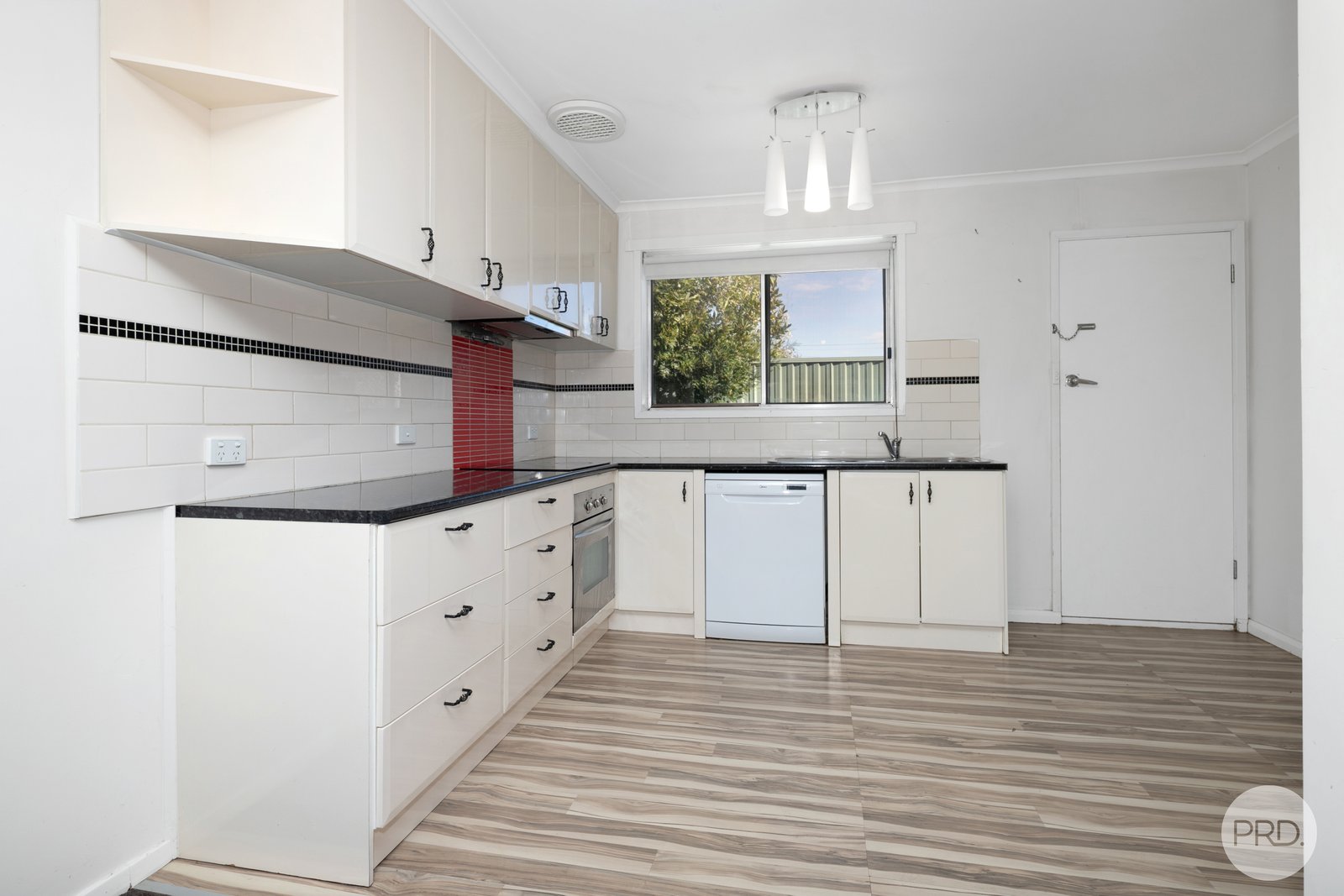 1/2 Evelyn Street WENDOUREE 3