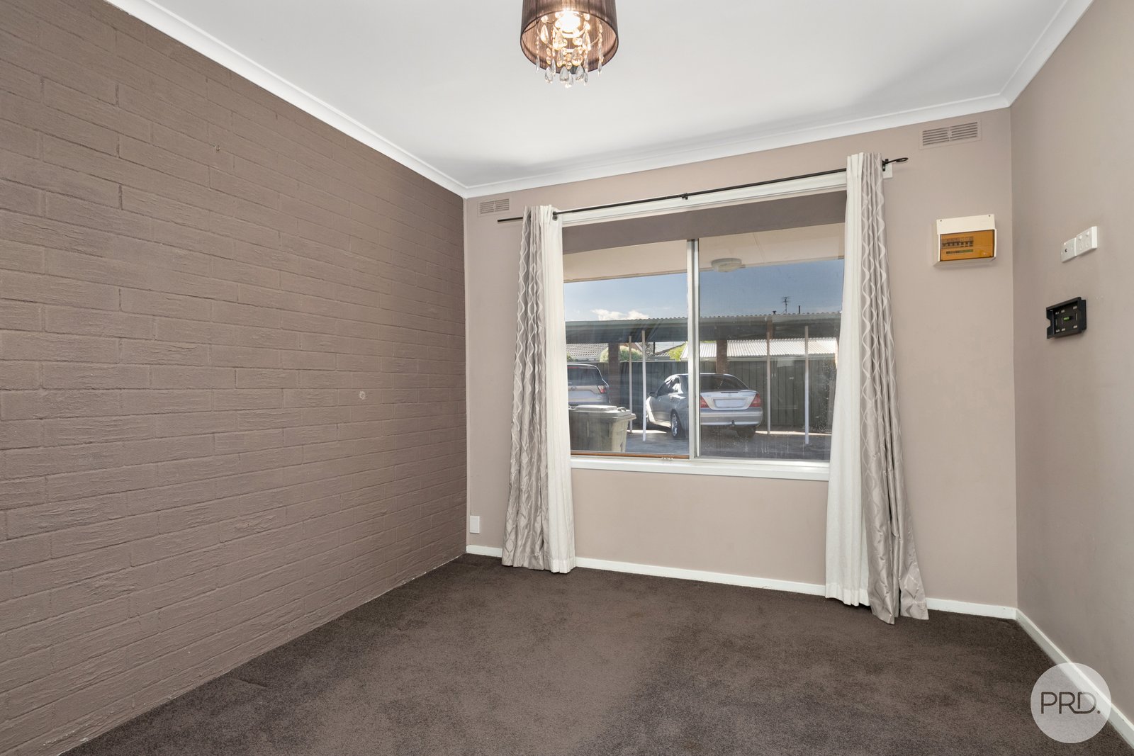 1/2 Evelyn Street WENDOUREE 7