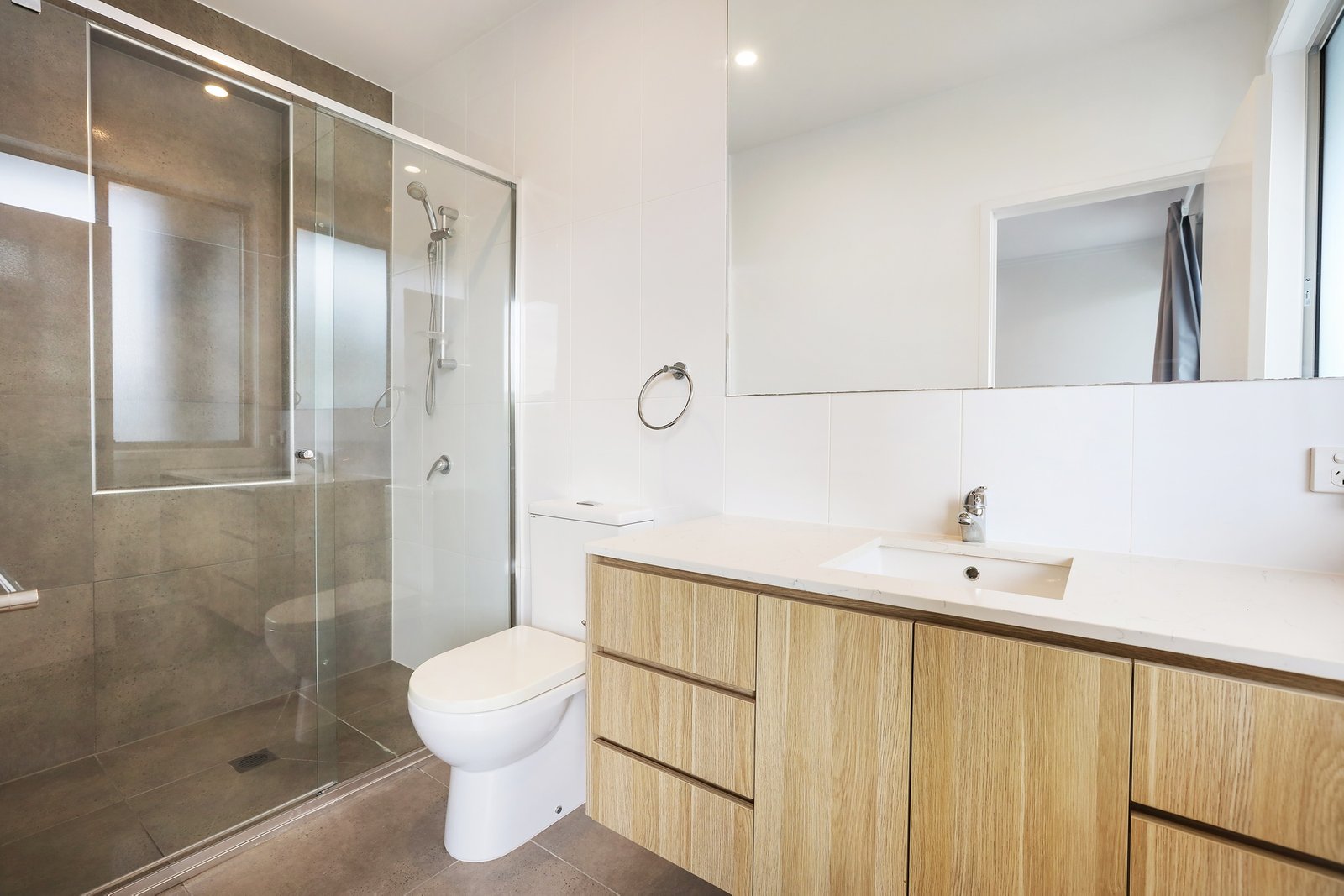 12 Evergreen View ROBINA 7