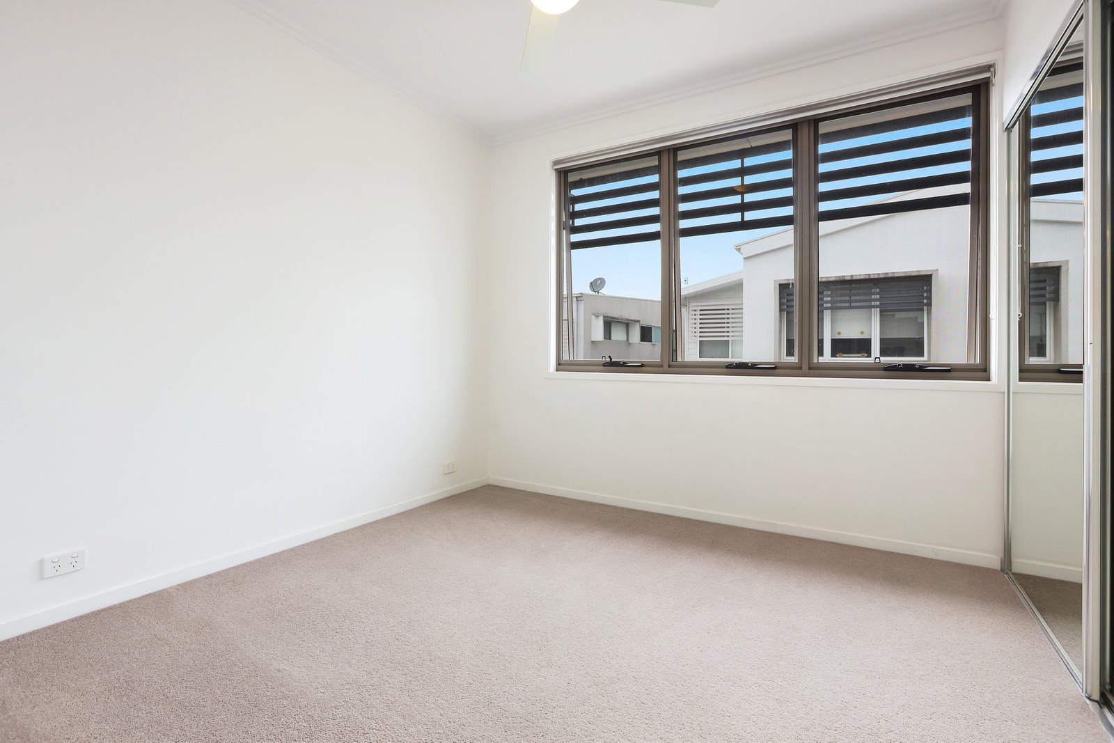 12 Evergreen View ROBINA 9