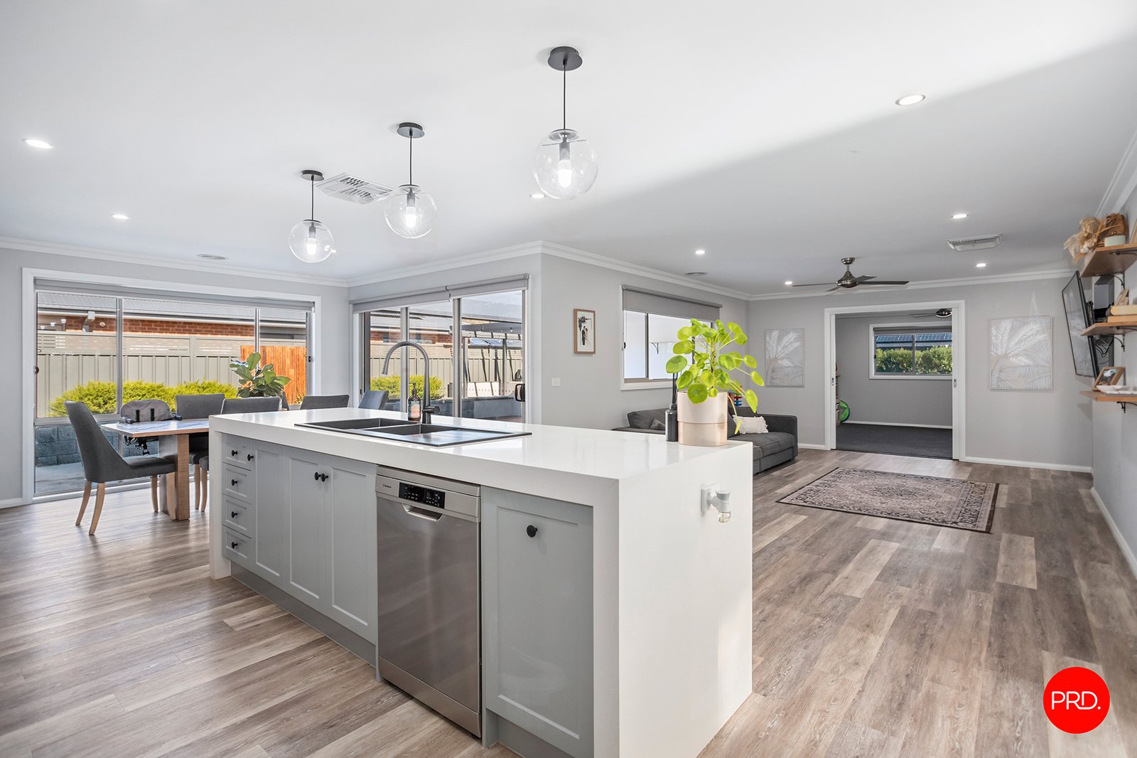 12 Falls Street MARONG 9