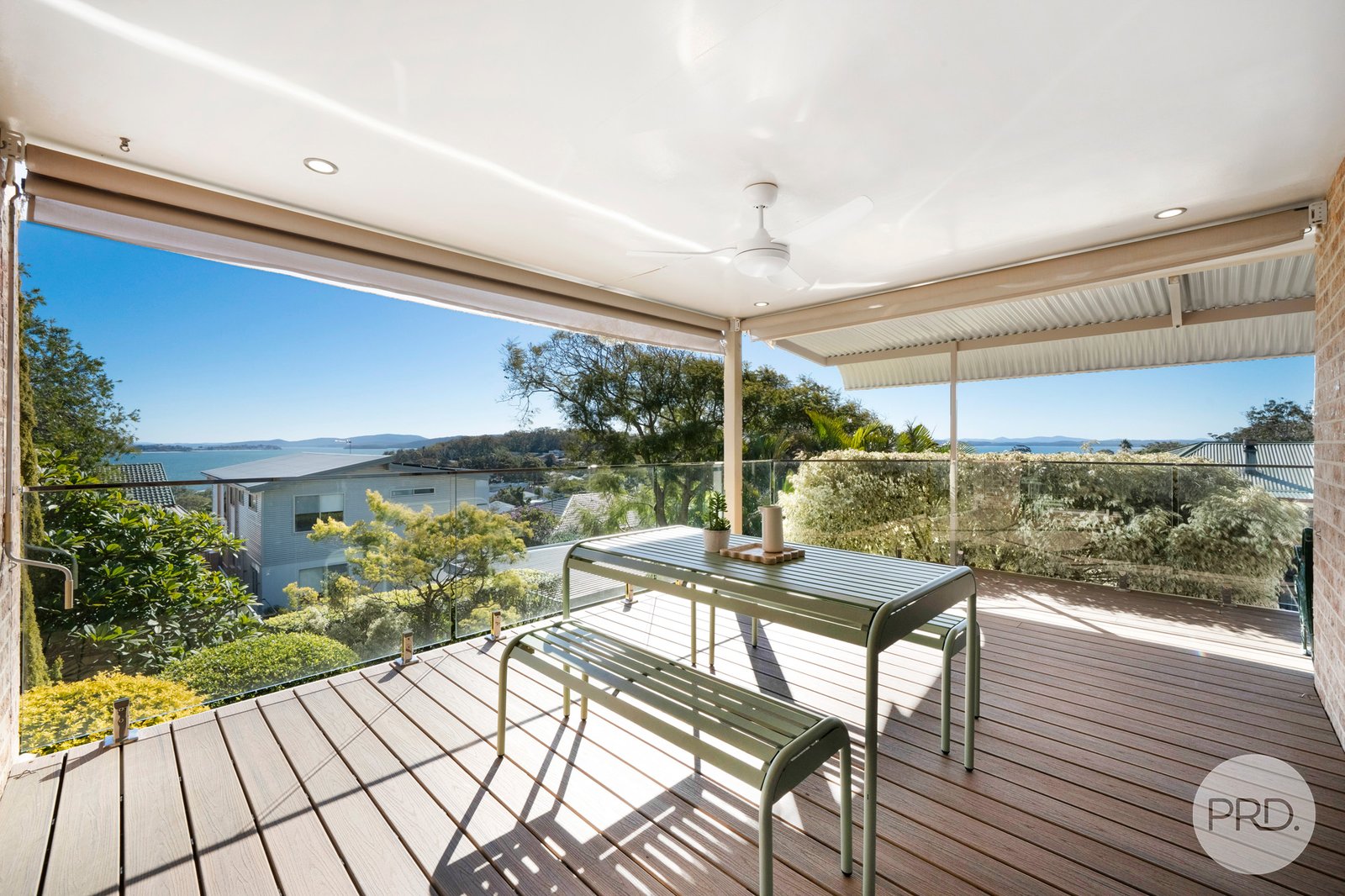 12 Fame Avenue CORLETTE 5