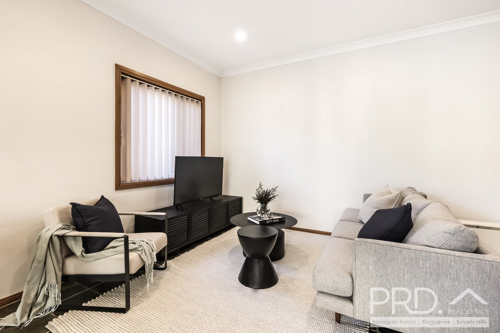12 Farrell Road KINGSGROVE 4