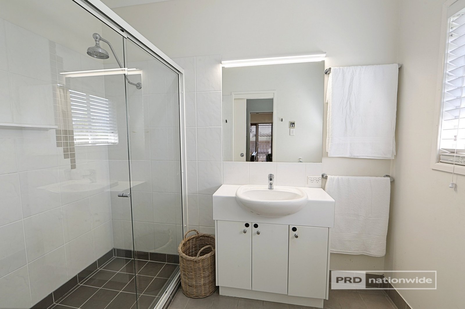 12 Faye Avenue SCARNESS 11