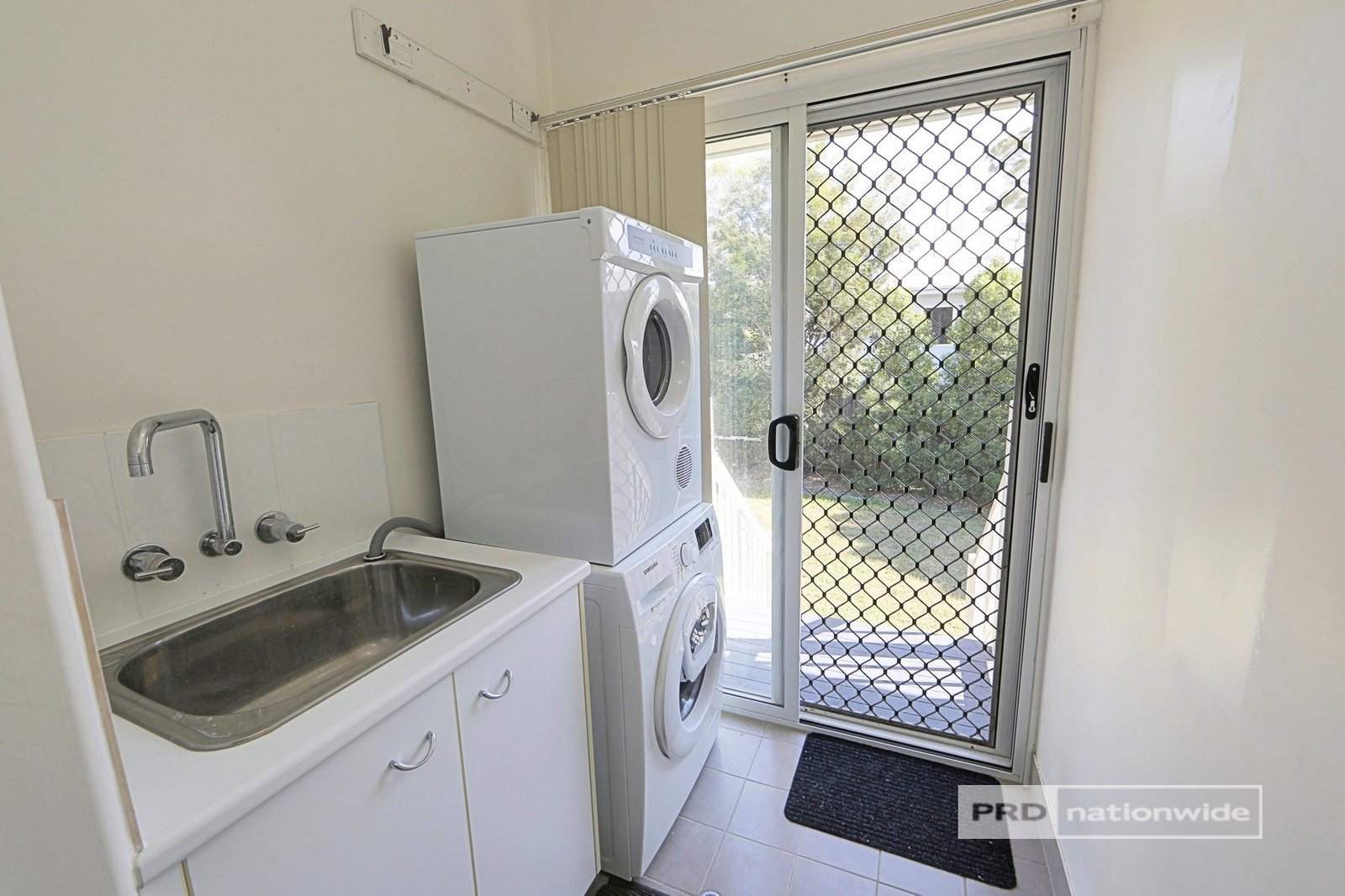 12 Faye Avenue SCARNESS 22