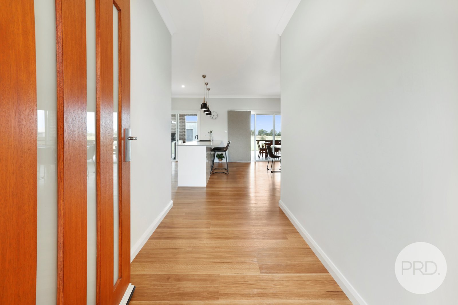 12 Flagstaff Road TAMWORTH 4