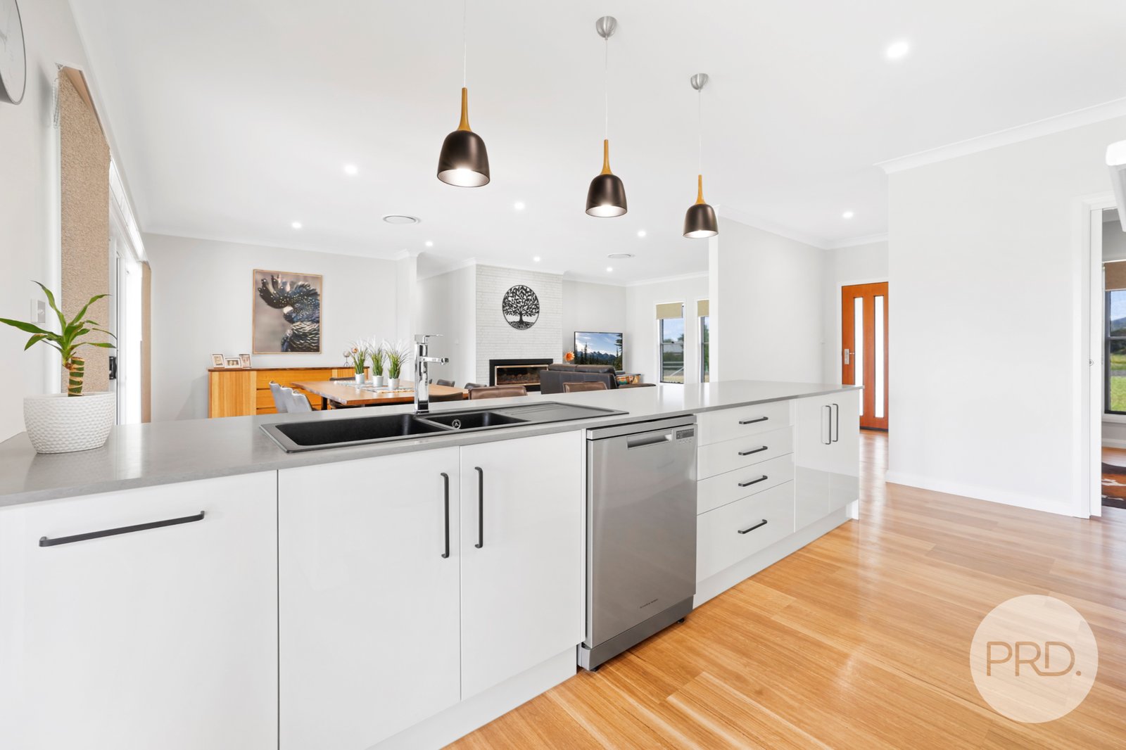 12 Flagstaff Road TAMWORTH 8