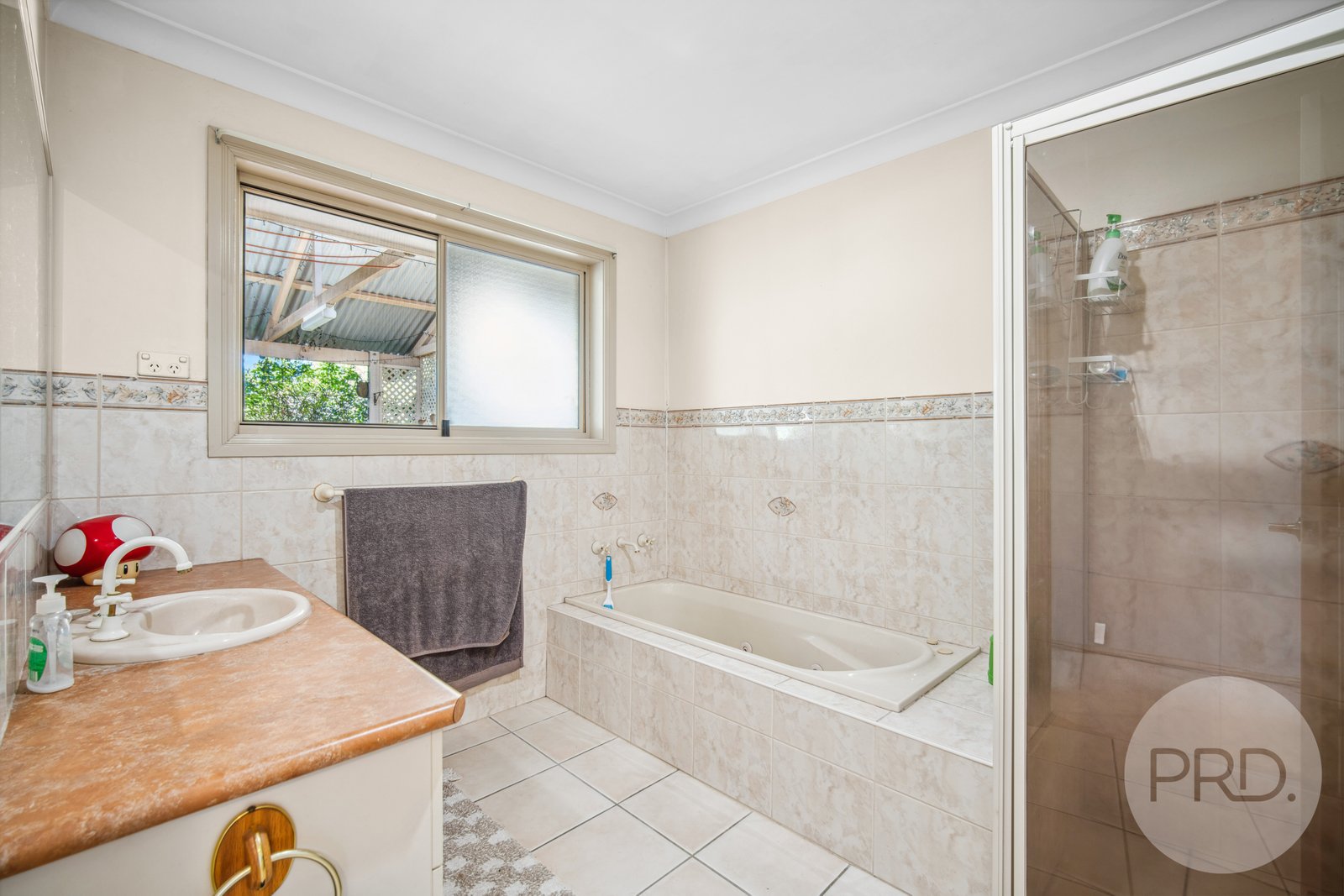 12 Fletcher Place KOORINGAL 15