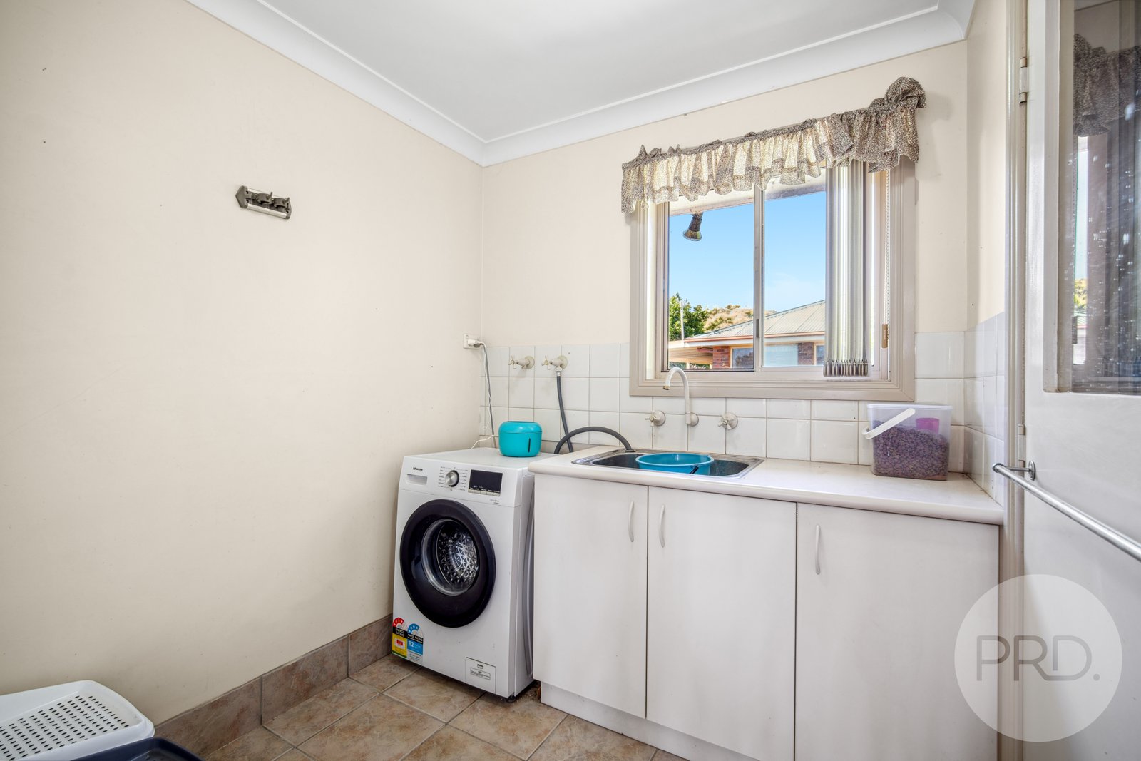 12 Fletcher Place KOORINGAL 16