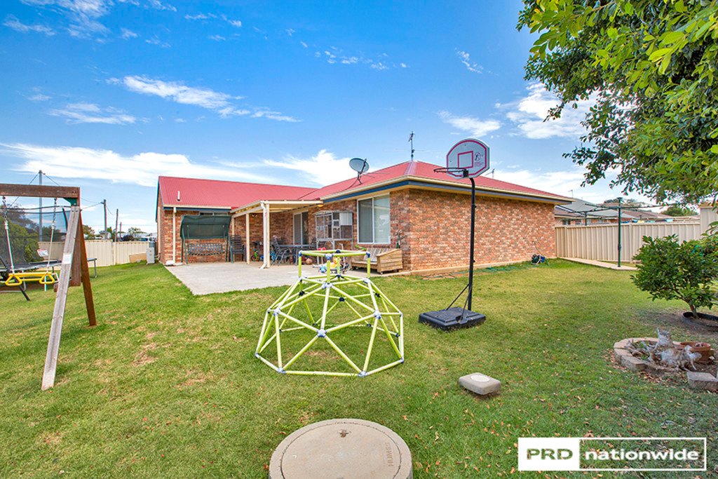12 Flynn Street TAMWORTH 5