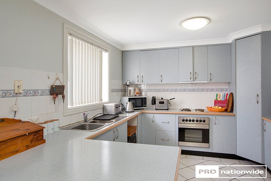 12 Flynn Street TAMWORTH 11