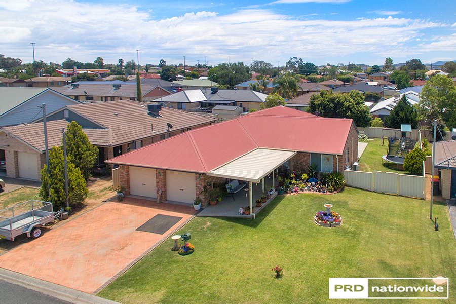 12 Flynn Street TAMWORTH 21