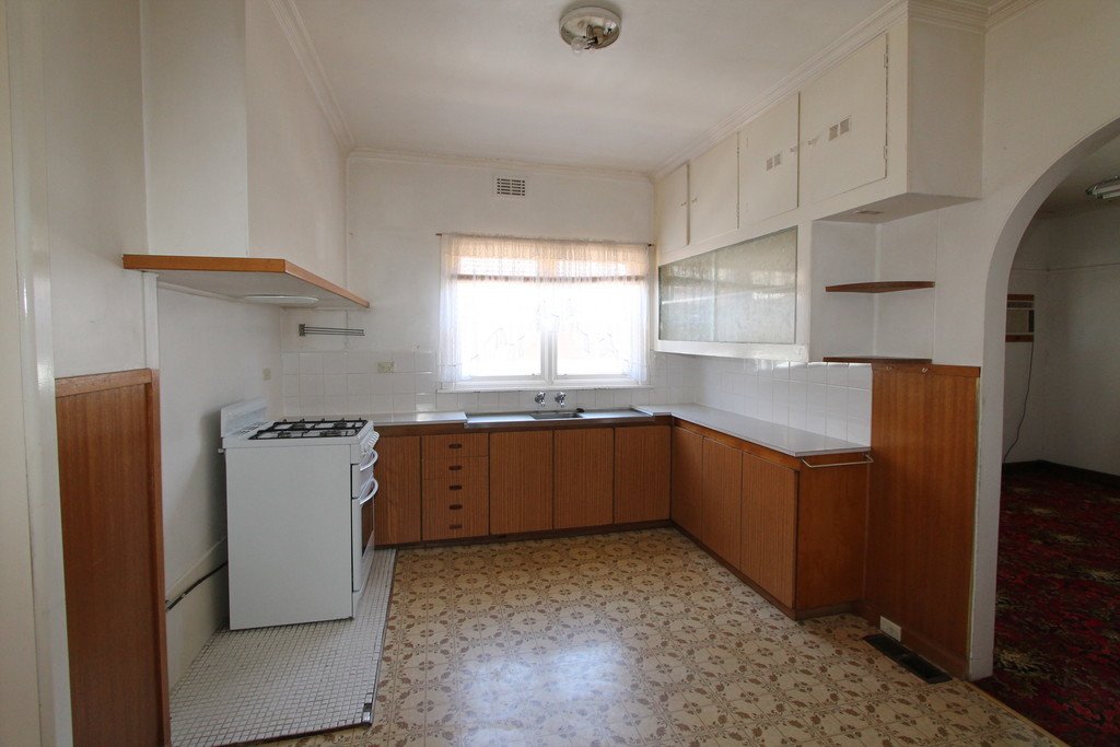 12 Forest Street LAKE WENDOUREE 6