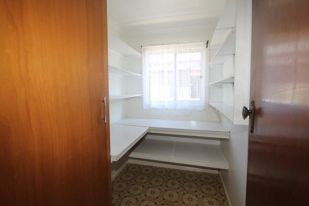 12 Forest Street LAKE WENDOUREE 8