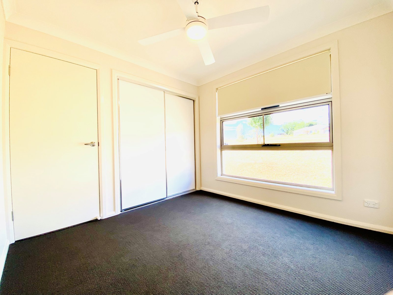 12 Francis Avenue NORTH TAMWORTH 2