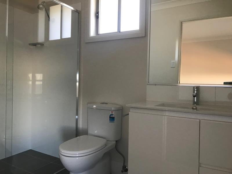 12 Francis Avenue TAMWORTH 9