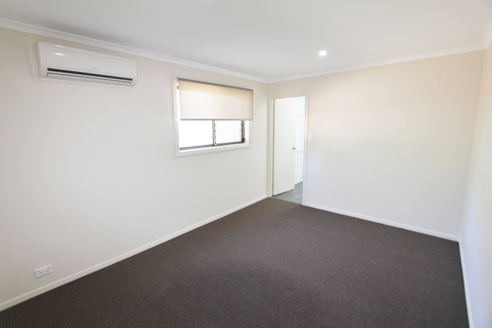 12 Freda Street ASHMORE 6