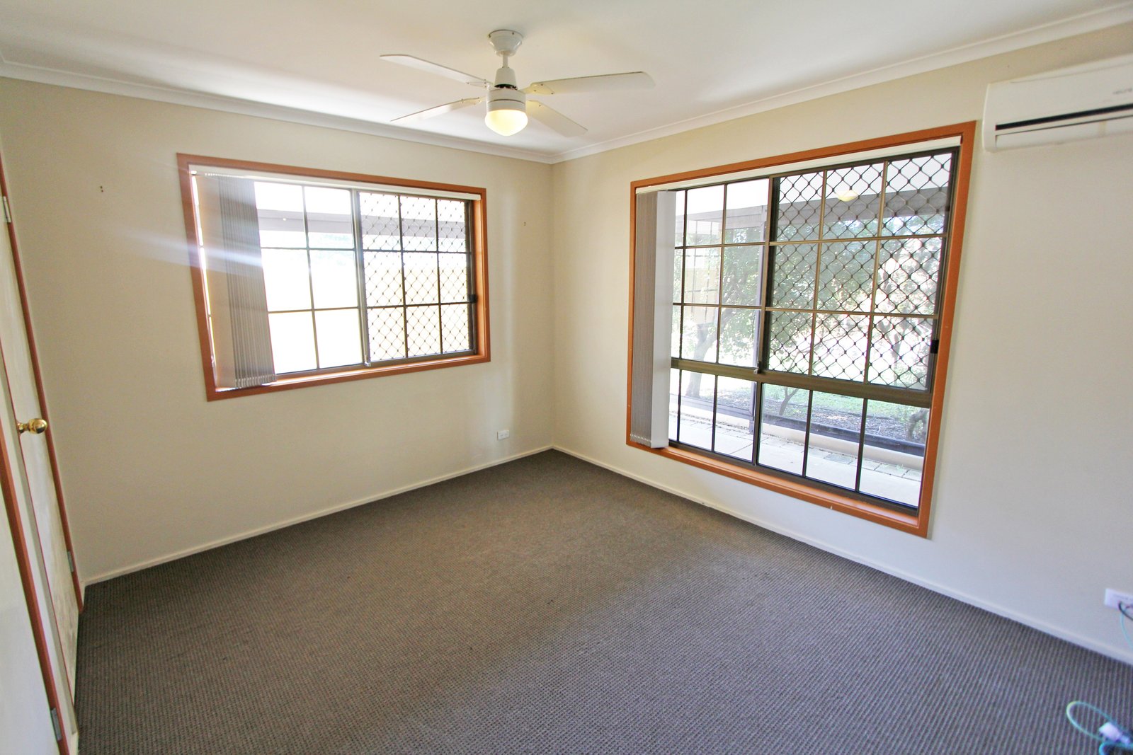 12 Freda Street ASHMORE 9