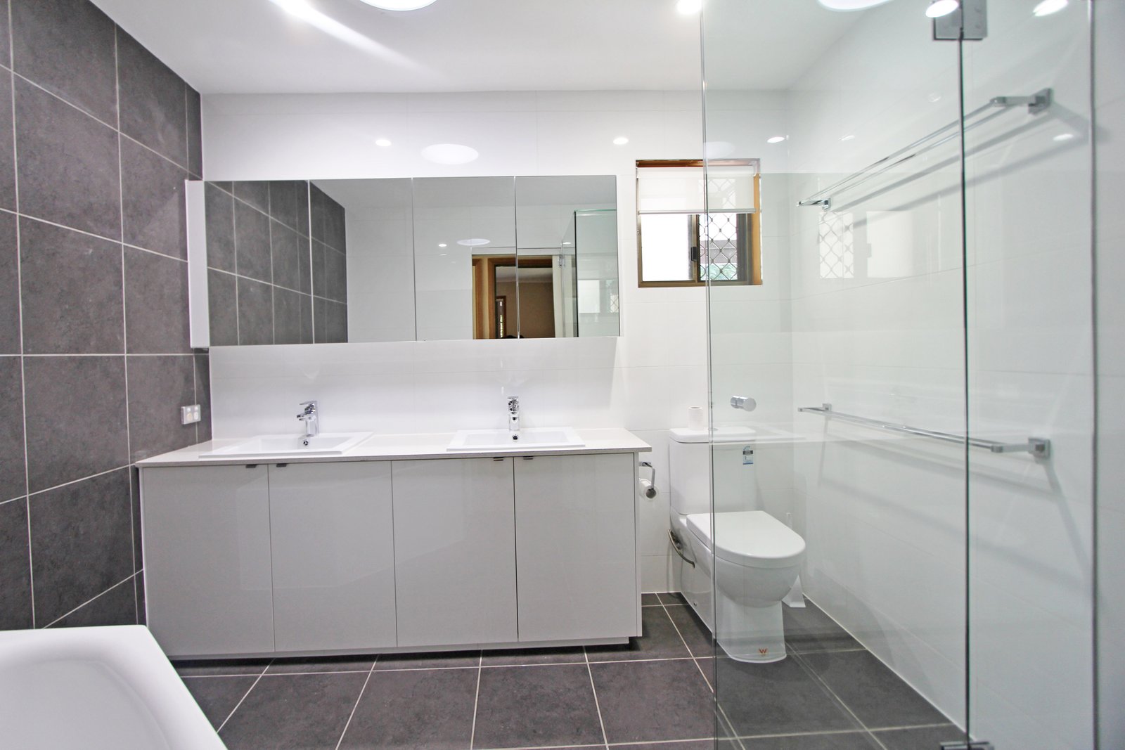12 Freda Street ASHMORE 12
