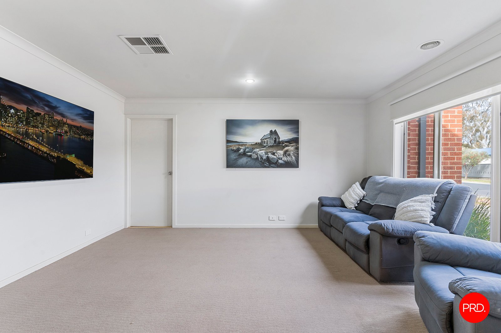 12 Furness Street KANGAROO FLAT 10