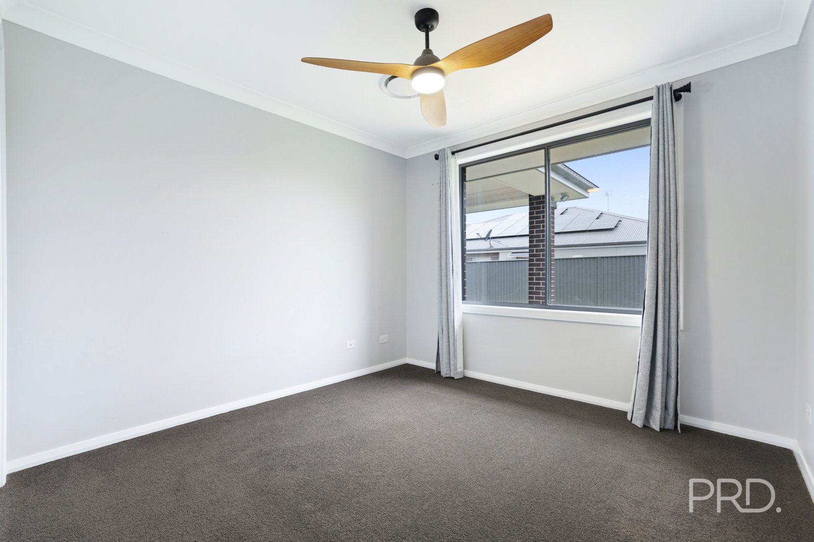 12 Galah Drive TAMWORTH 19