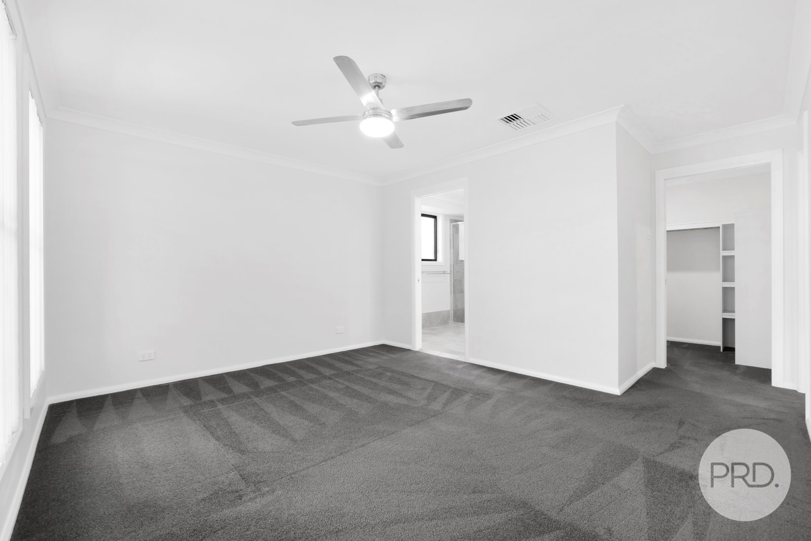12 Galloway Place TAMWORTH 6