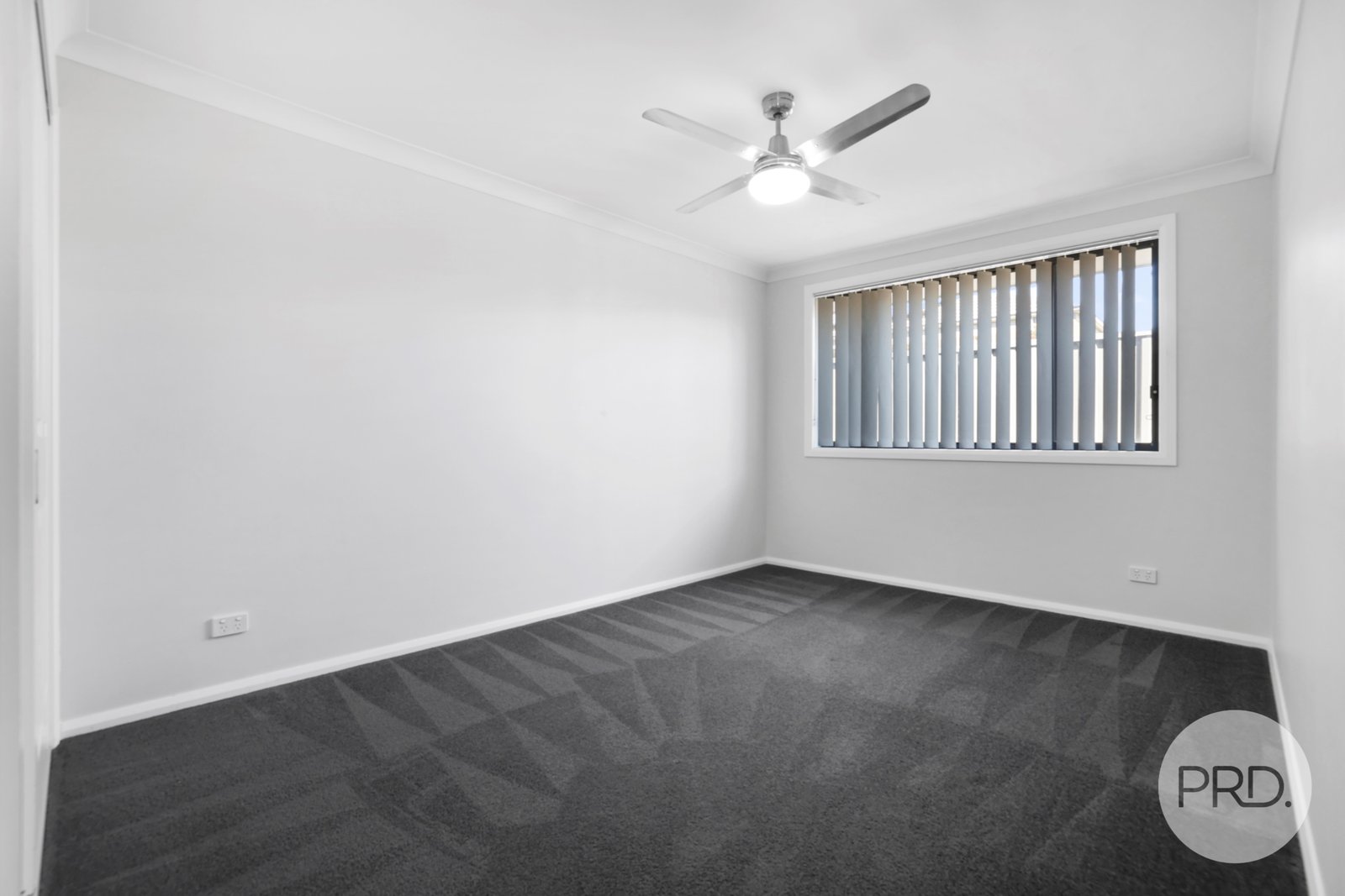 12 Galloway Place TAMWORTH 12