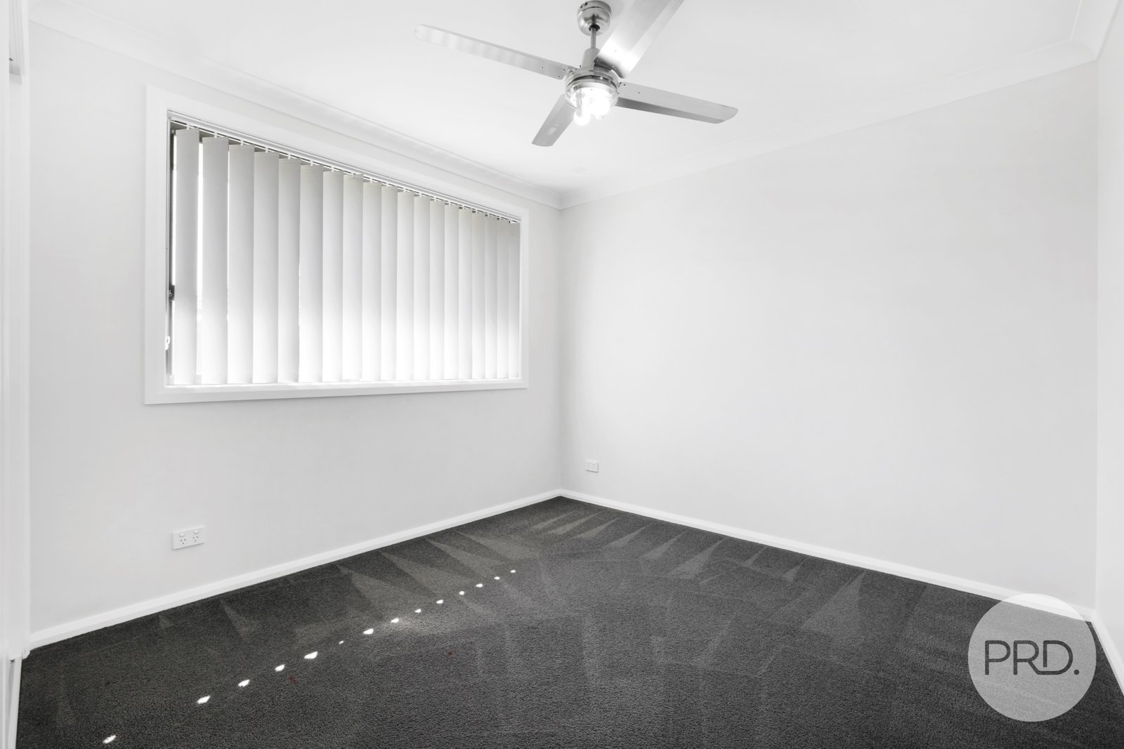 12 Galloway Place TAMWORTH 17
