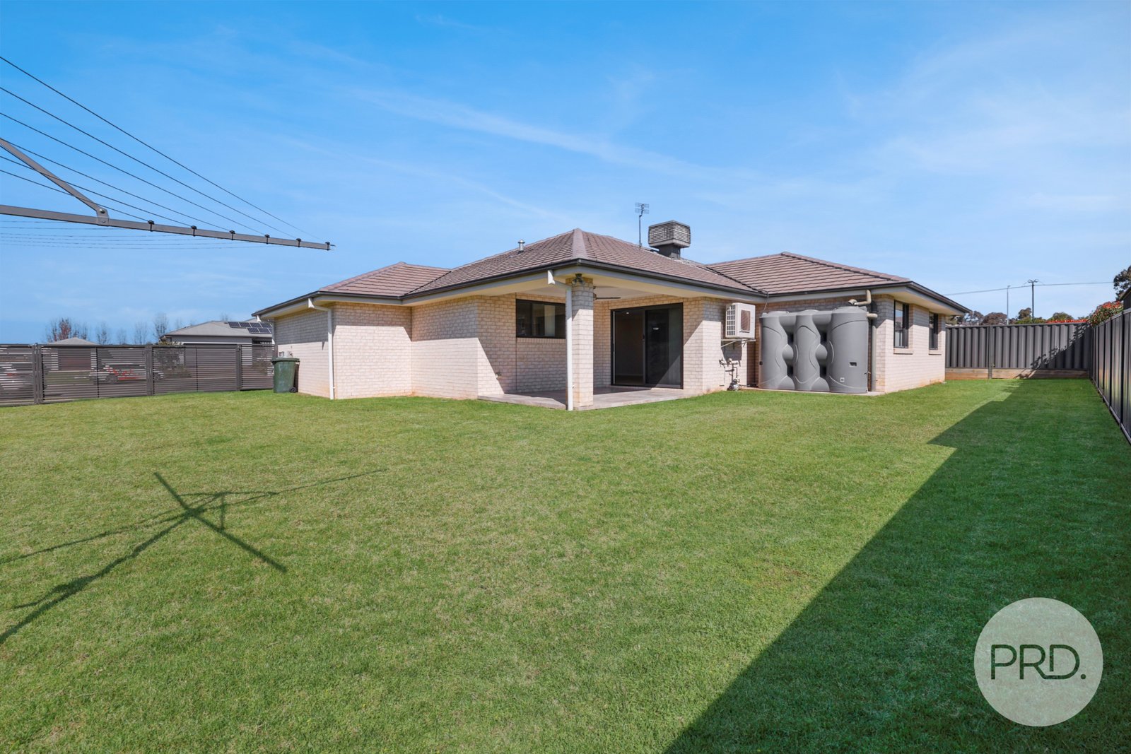 12 Galloway Place TAMWORTH 20