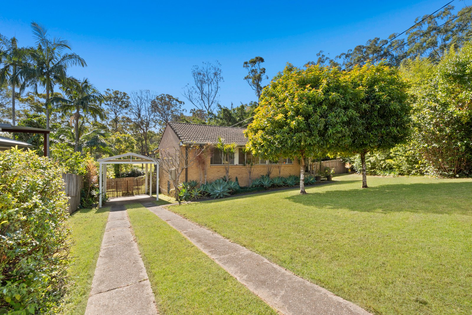 12 Gidgee Court MOLENDINAR 2