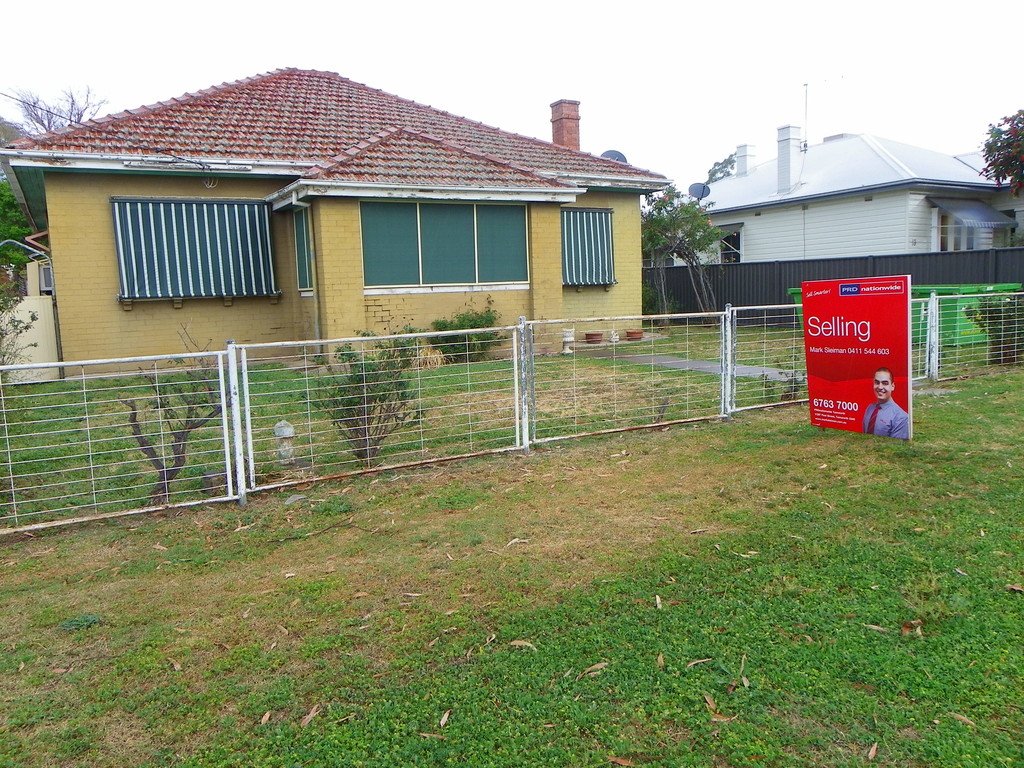 12 Gidley Street TAMWORTH 1