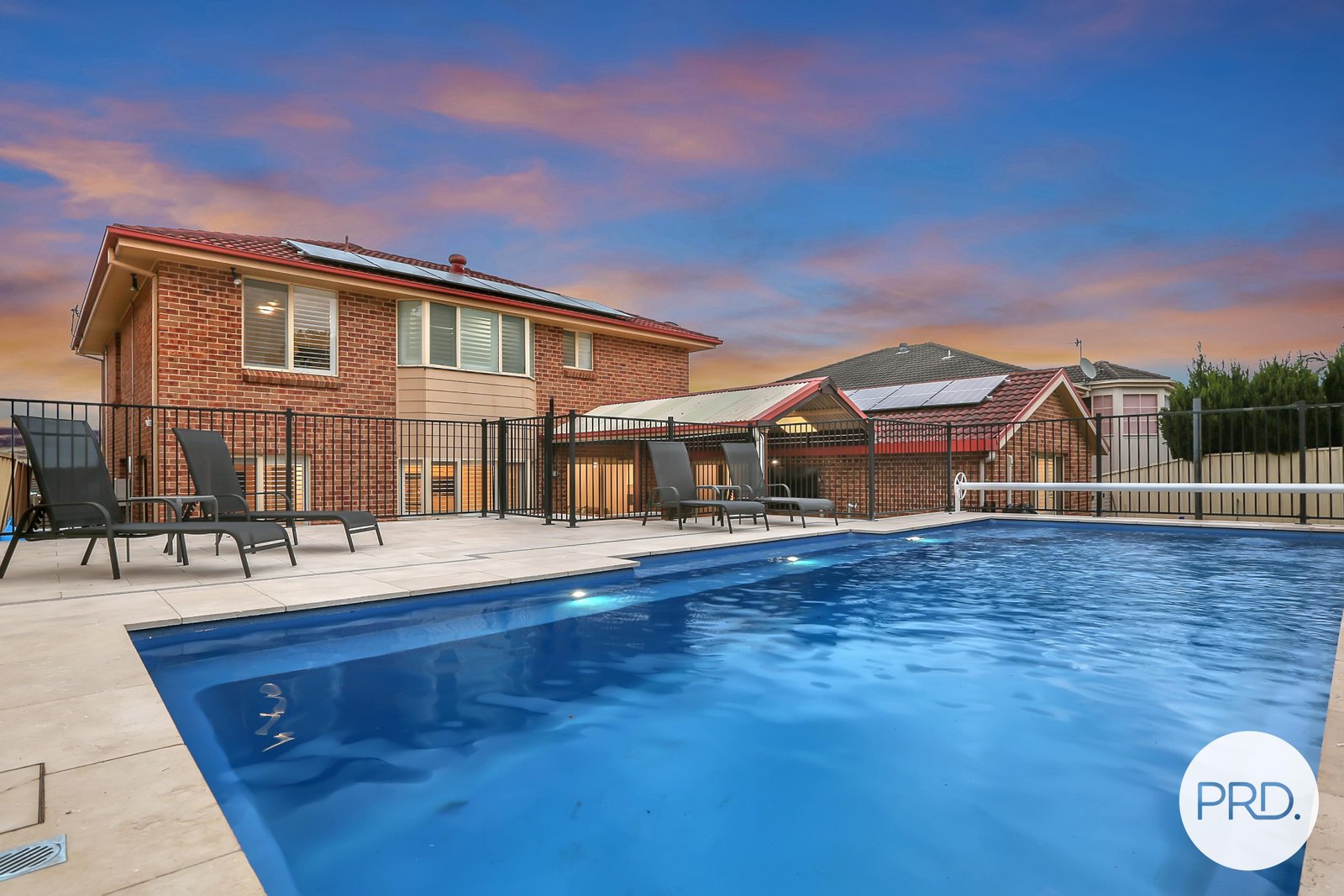 12 Glengarry Way HORSLEY 2