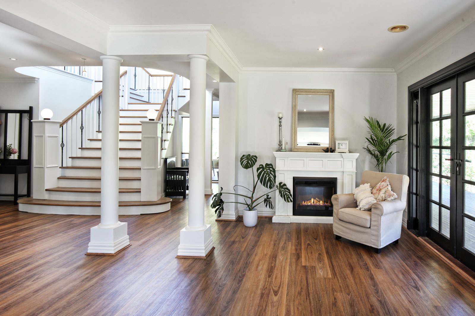 Real Estate and Property in 12 Glenns Court, Woodend, VIC