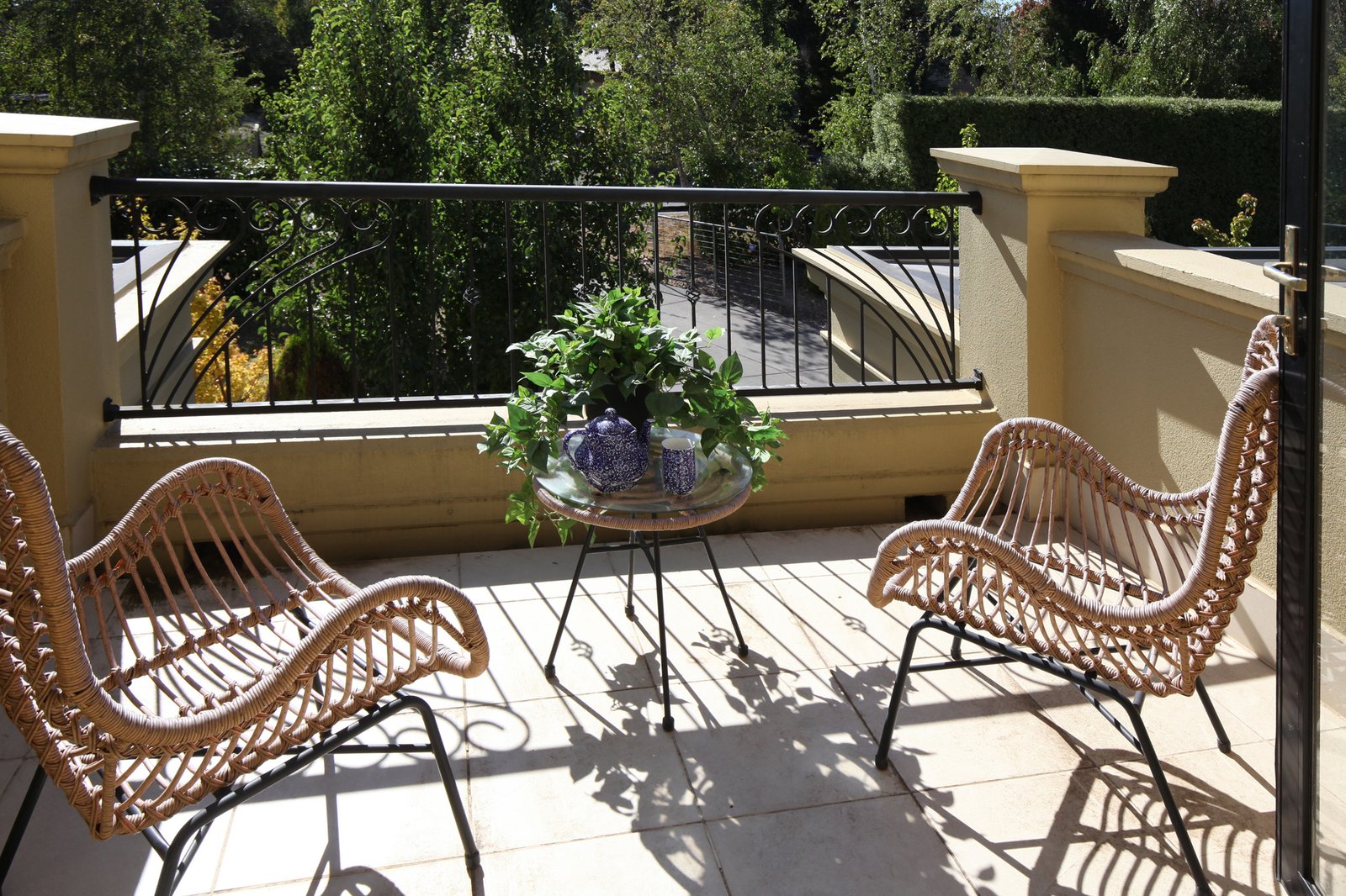 Real Estate and Property in 12 Glenns Court, Woodend, VIC