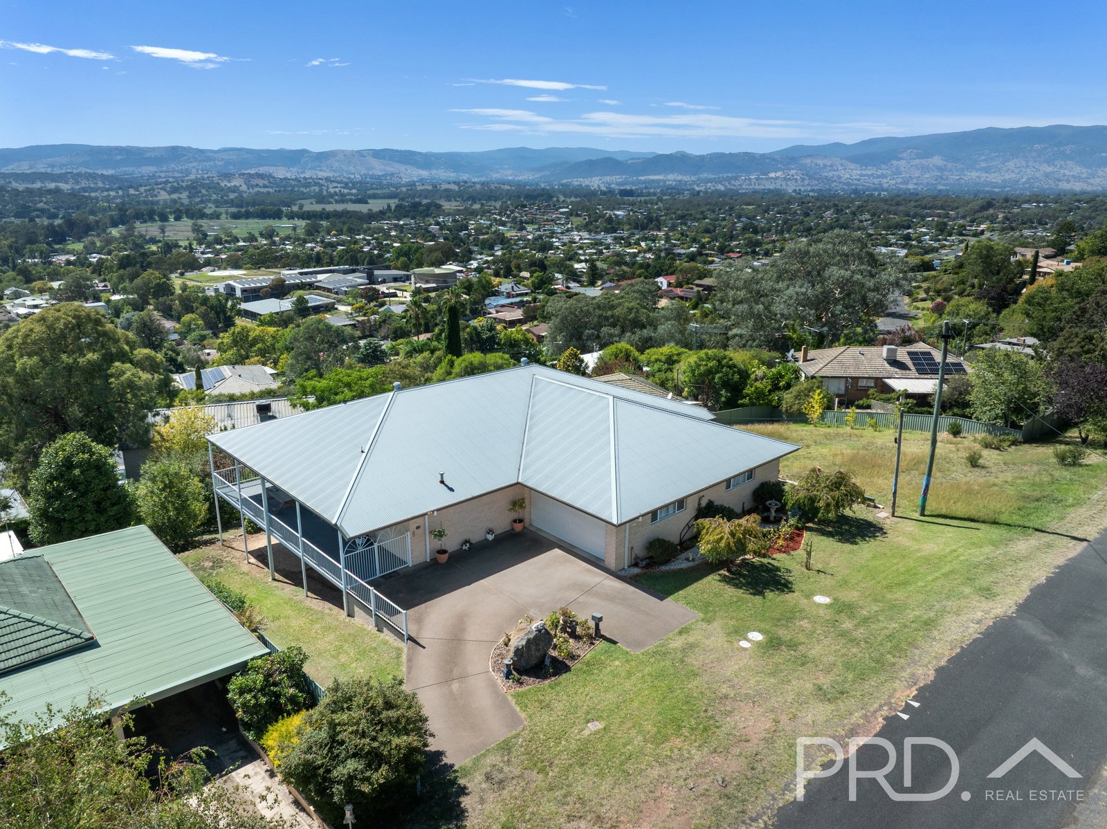 12 Godfrey Street TUMUT 2