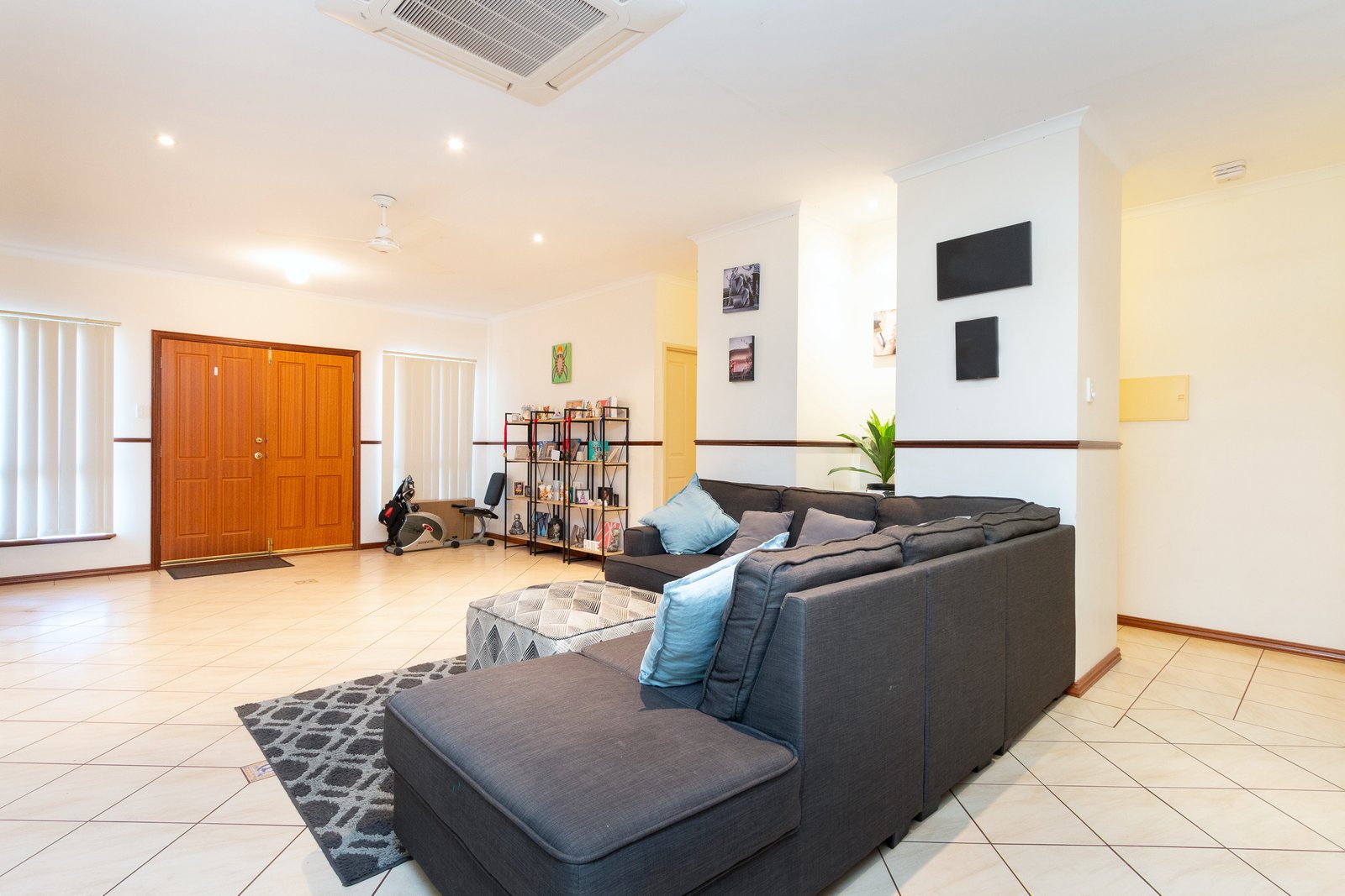 12 Godwit Crescent DJUGUN 6
