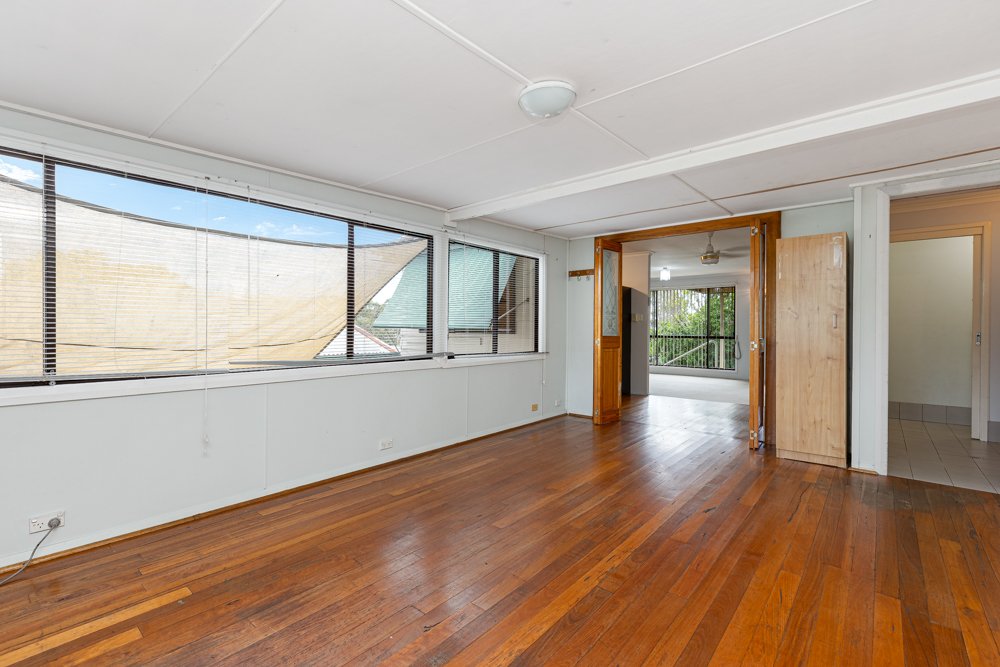 12 Goodlet Street RUTHERFORD 8