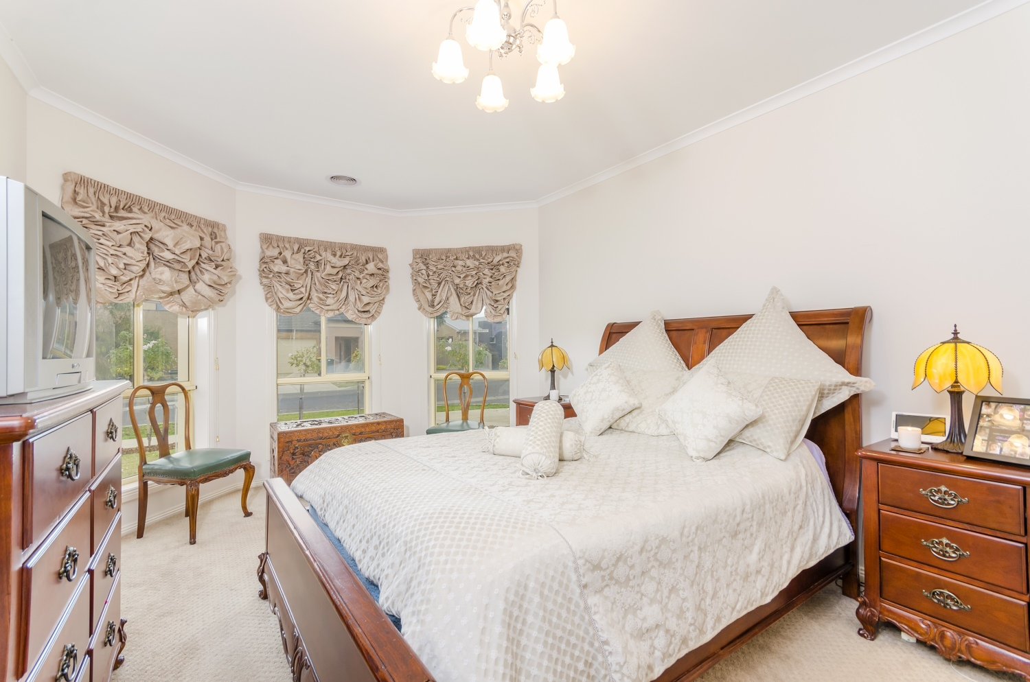 Real Estate and Property in 12 Grassland Grove, Leopold, VIC