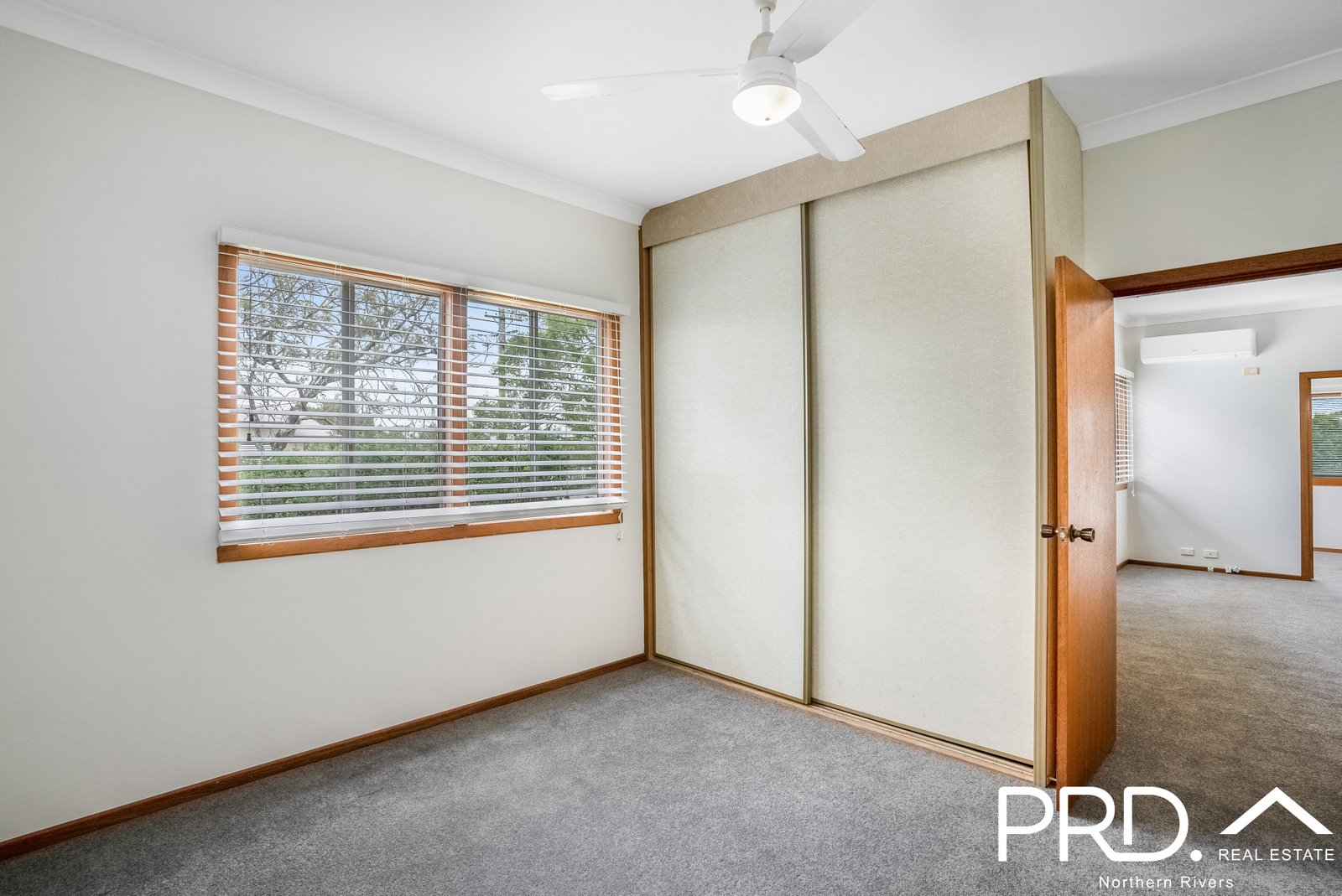 12 Gray Street CASINO 7