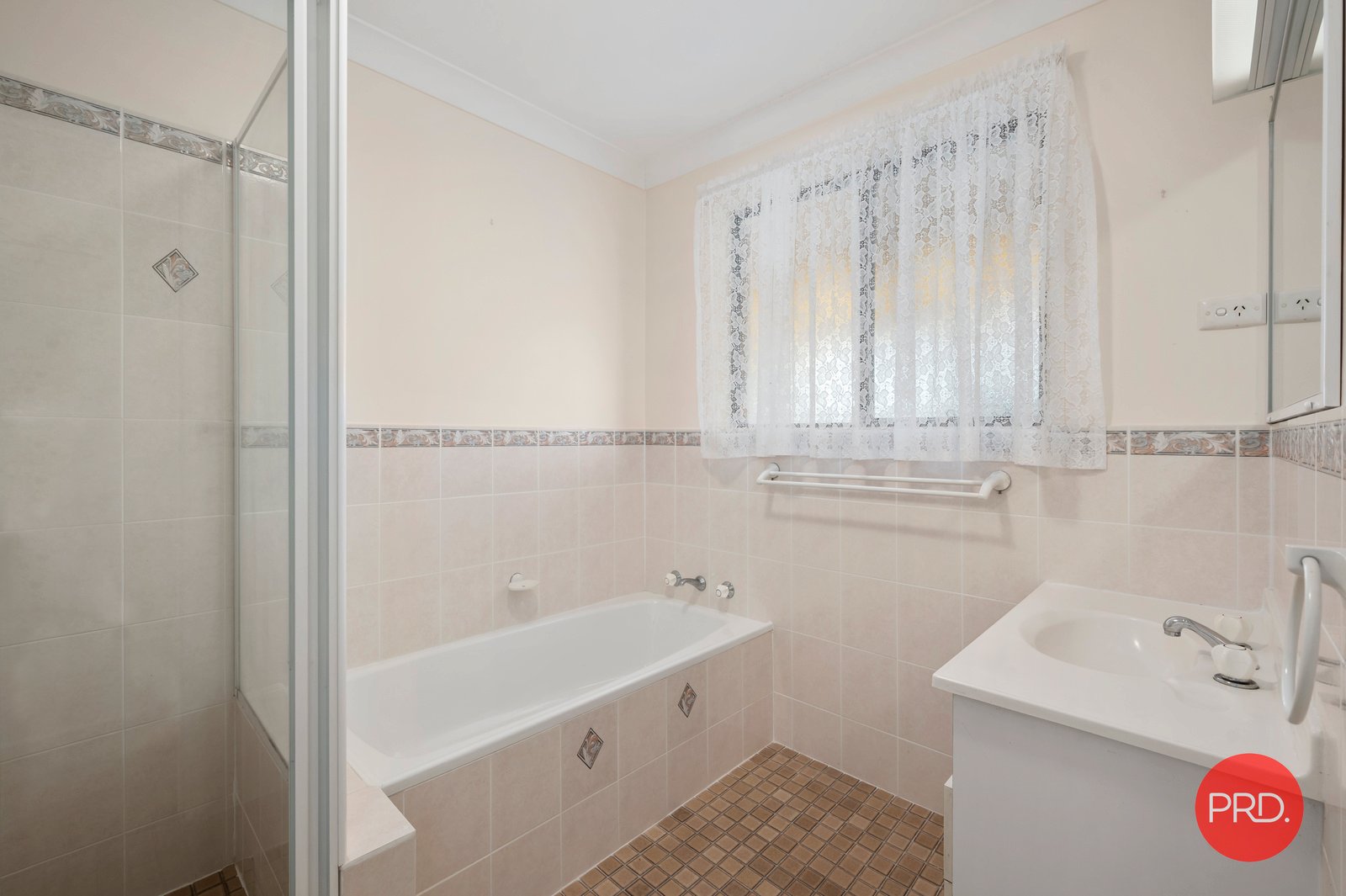 12 Green Lea Crescent COFFS HARBOUR 11