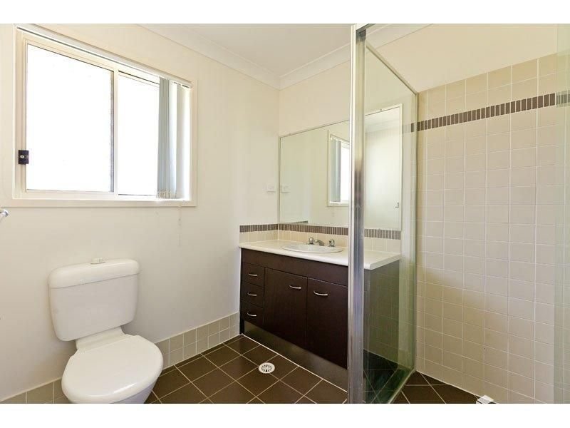 12 GREEN Place REDLAND BAY 16