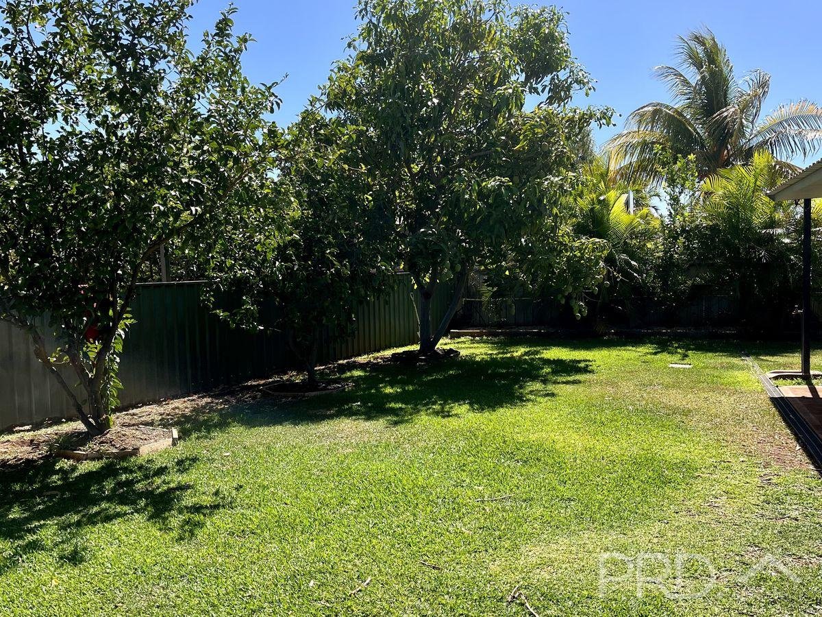 12 Gregory Crescent DAMPIER 18