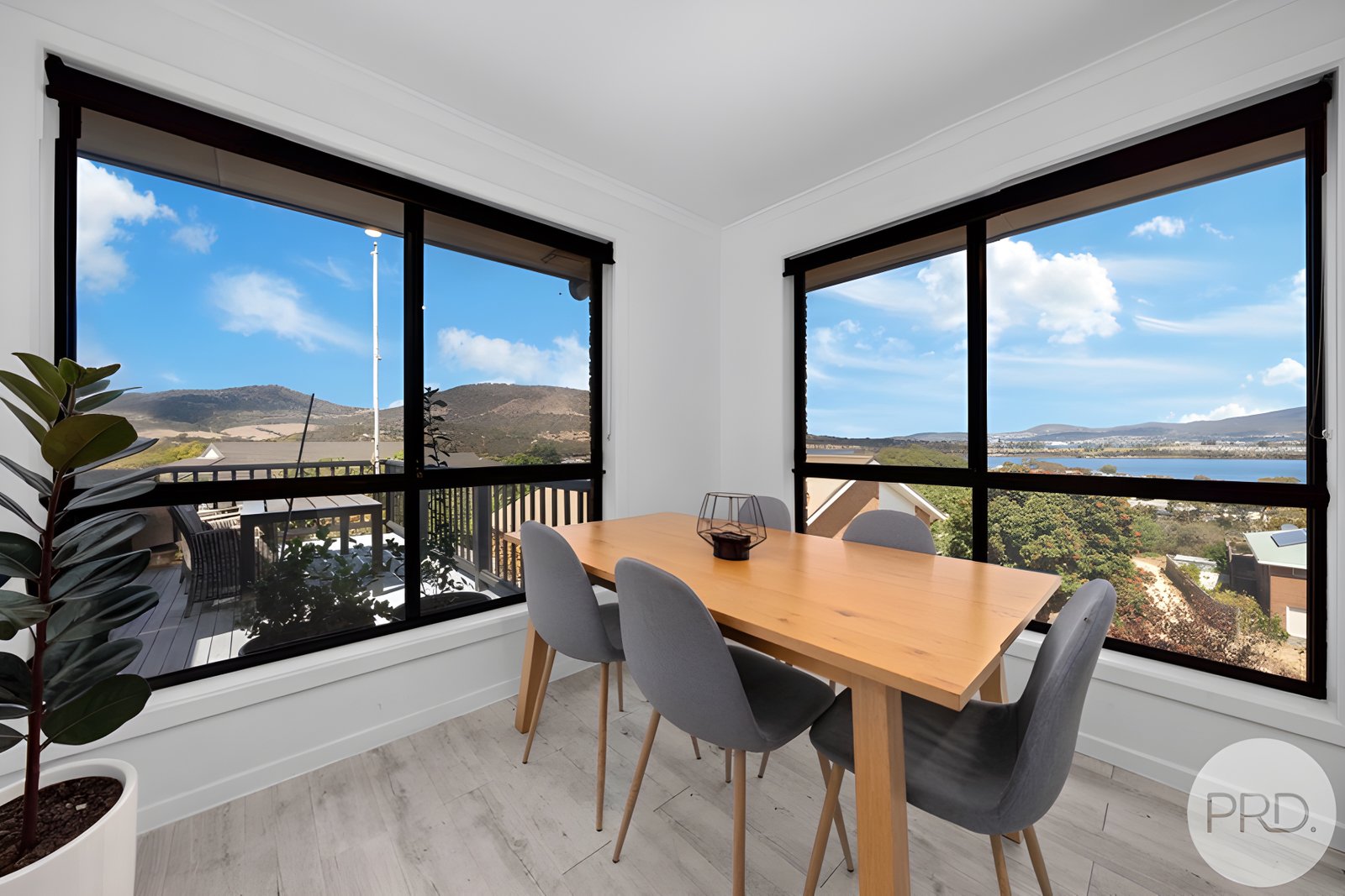 12 Grevillea Avenue OLD BEACH 2