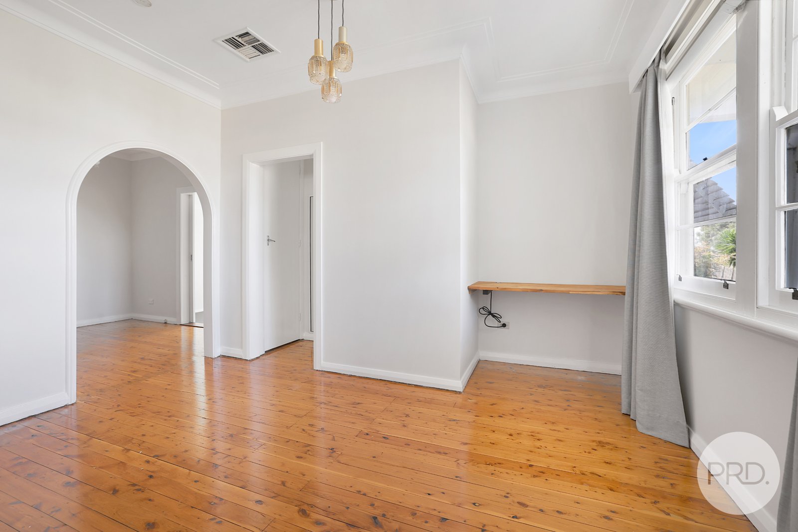 12 Griffin Avenue TAMWORTH 5